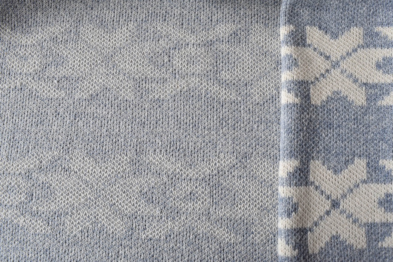 リバーシブルジャガードのニット生地のお店 Maffon ジャズネップジャガードニット生地 ノルディック柄 色 デニム アイボリー